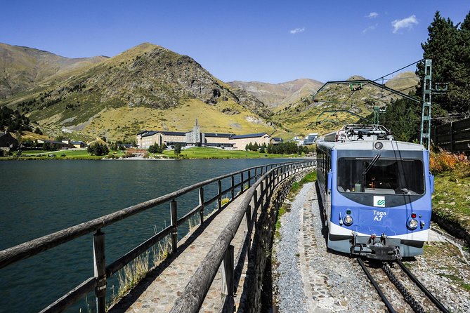 Pyrenees & Medieval Towns Small Group Tour from Barcelona - Comfort and transport: what the day actually feels like