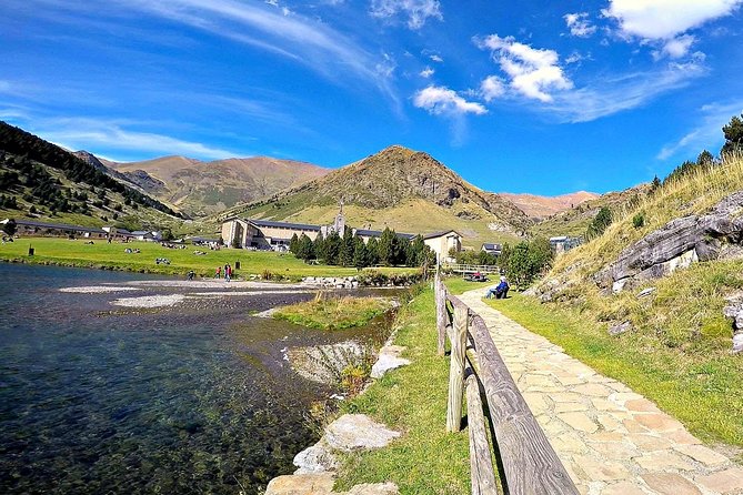 Pyrenees Mountain Train and Nature Walk - Queralbs to Vall de Nuria Hike: Camí Vell, Gorges, and Waterfalls