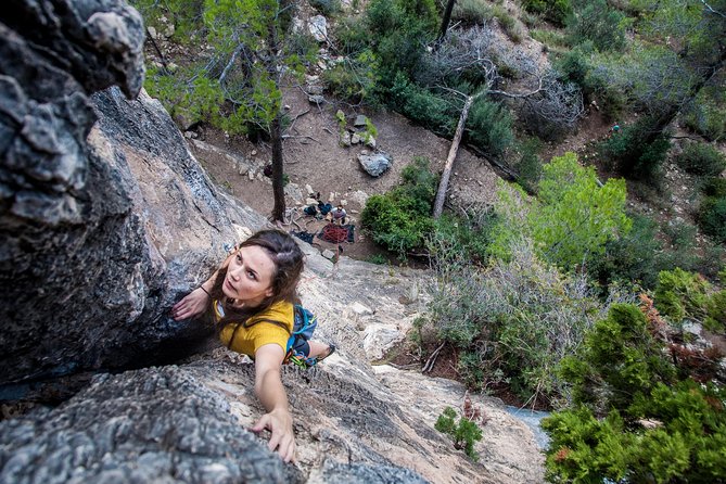 Rock Climbing Barcelona - The level check that helps beginners and gym climbers both move forward