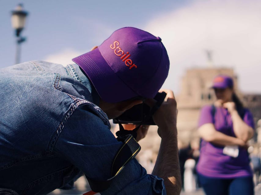 Romantic Photoshoot Experience for Couples in Barcelona - Why a Barcelona couple photoshoot at Sagrada Familia works so well
