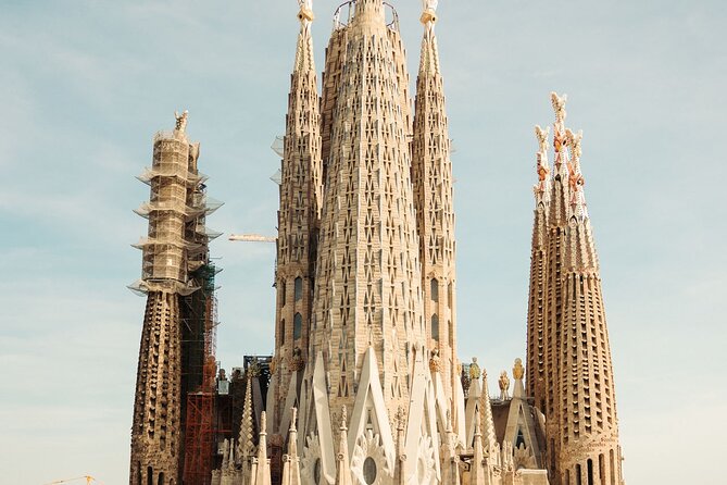 Sagrada Familia Closing Time Tour with Rooftop Views - Skip-the-Line Entry That Actually Changes Your Day