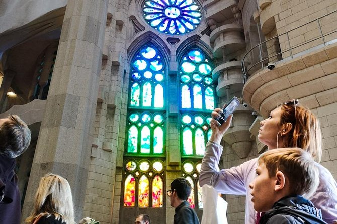 Sagrada Familia & Gaudi Tour Private or Small Group with Tickets - Why this Gaudi and Sagrada Familia plan feels smarter than doing it solo