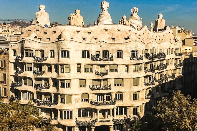 Sagrada Familia & Gaudi Tour Private or Small Group with Tickets - Els 4 Gats and the Catalan Modernism vibe you can actually feel