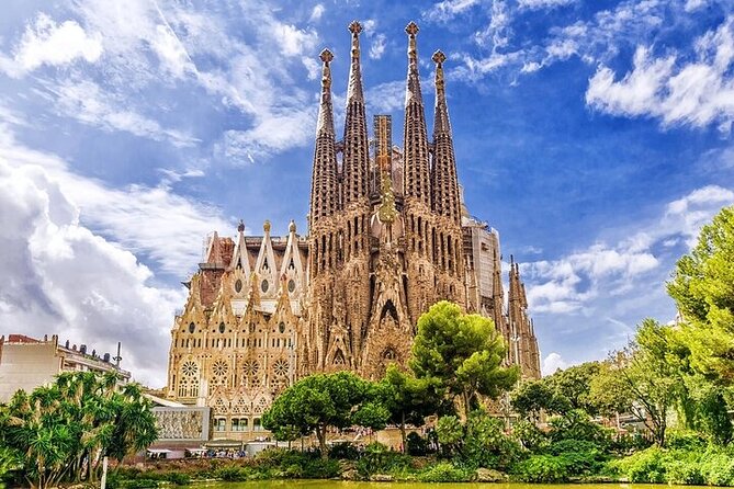 Sagrada Familia Guided Tour - Key things to know before you go