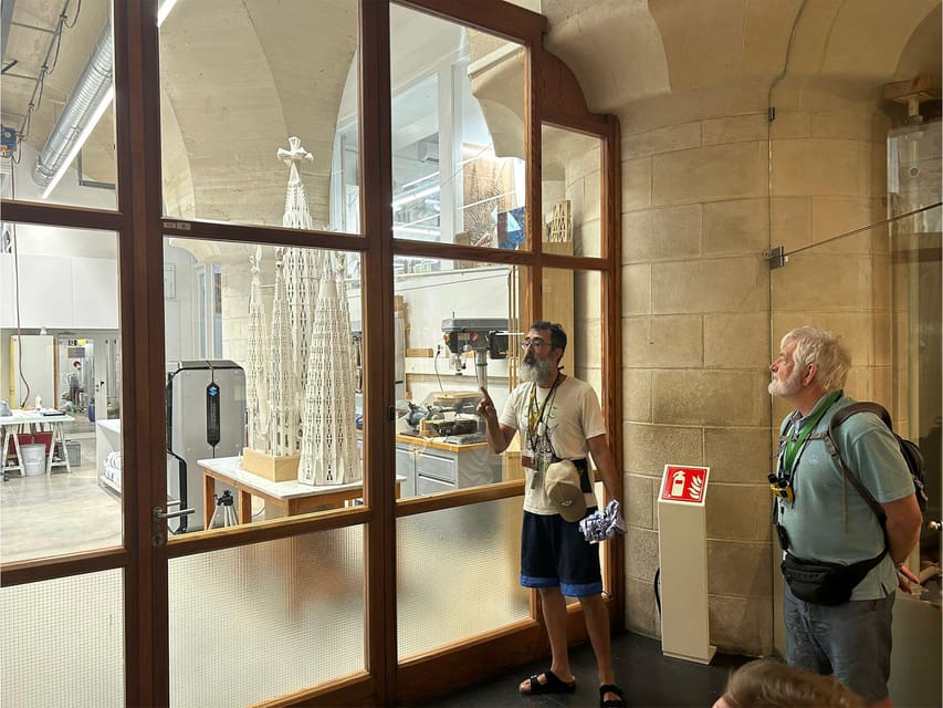 Sagrada Familia Guided Tour with Skip-the-Line Entry Ticket - Should you book MónGaudí’s Sagrada Família guided tour?
