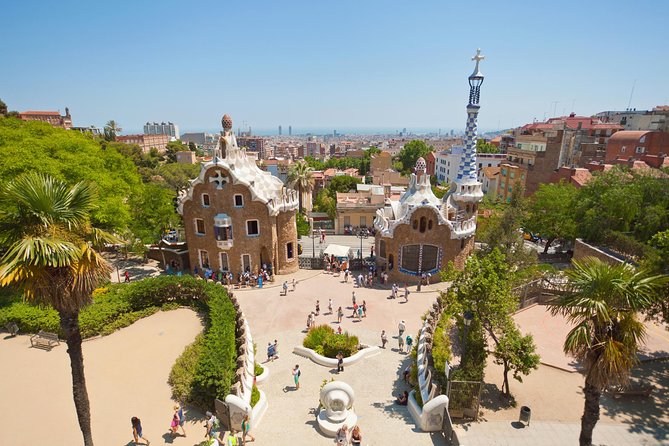 Sagrada Familia & Park Guell Guided Tour with Skip The Line - The Dress Code and Entry Rules You Must Follow at Sagrada Familia