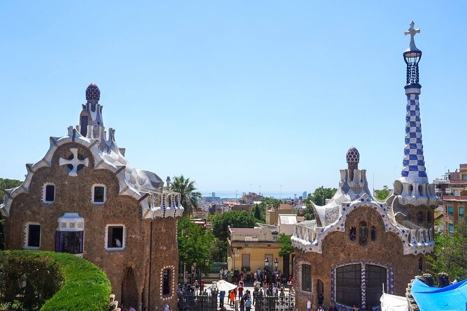 Sagrada Familia & Park Guell Guided Tour with Skip The Line - Optional Tower Access: The Lift Up, the Walk Down