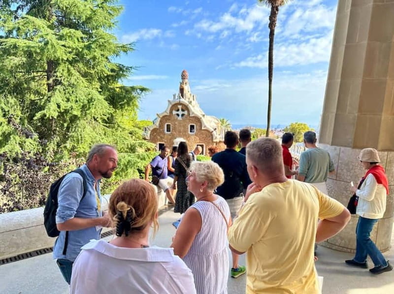 Sagrada Família & Park Güell Guided Tour with Transportation - Key things I’d circle before you go
