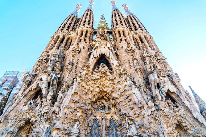 Sagrada Familia & Park Güell Optional: Small Group Tour - Why Sagrada Familia and Park Güell Fit Together So Well