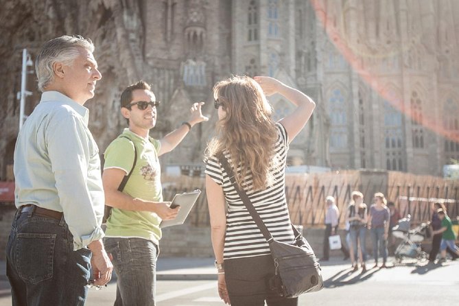 Sagrada Familia Private Guided Tour with Skip the Line Tickets - The outside façades walk: details and photo moments you can actually use