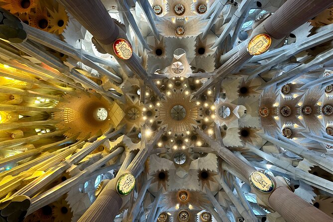 Sagrada Familia Private Tour - Inside the Basilica: what you can actually do in 90 minutes