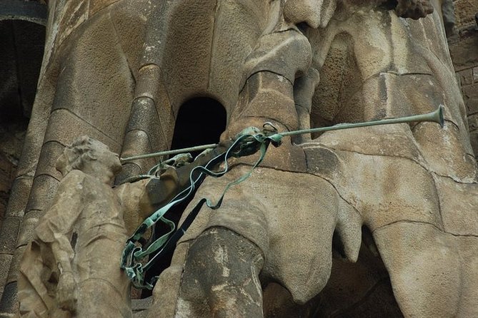 Sagrada Familia Private Tour with Expert Guide - Skip-the-line value: time saved, not just a shortcut