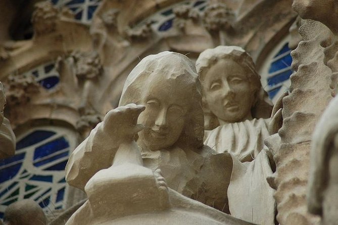 Sagrada Familia Private Tour with Expert Guide - If logistics get messy: how to protect your experience