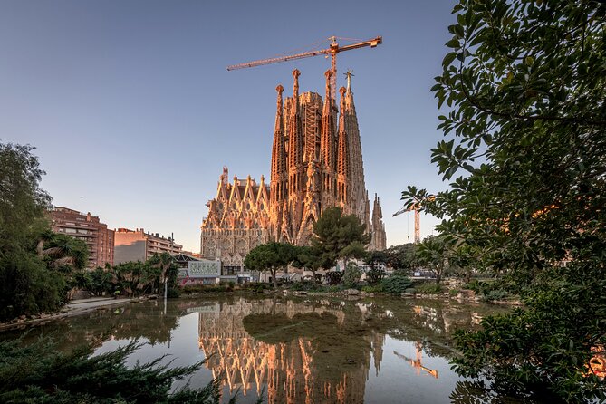 Sagrada Familia Private Tour with Priority Entrance - Towers Are Not Included, So Plan Your Bucket List Wisely