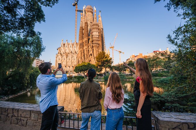 Sagrada Familia Skip the Line Ticket with Official Guide - Skip-the-line ticket: what it really saves you