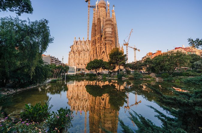 Sagrada Familia Skip the Line Ticket with Official Guide - Who should book this tour, and who might not need it