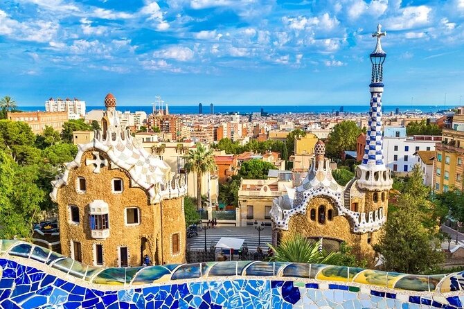 Sagrada Familia: Small Group Tour, hotel pick-up with Fast-Track - The Most Useful Way to Pair This With Your Barcelona Day
