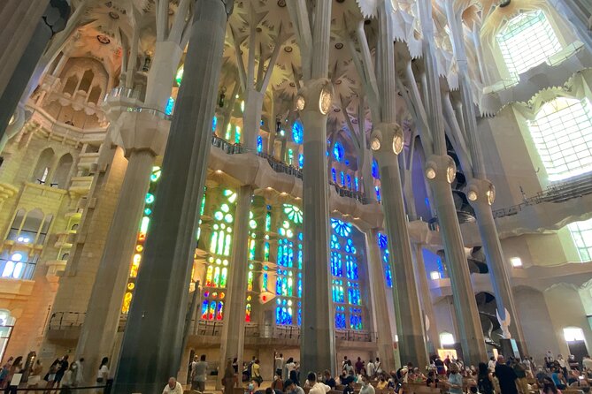 Sagrada Familia Tour with Express Entry and Local Guide - Meeting at the Touring Pandas office, and getting there without stress