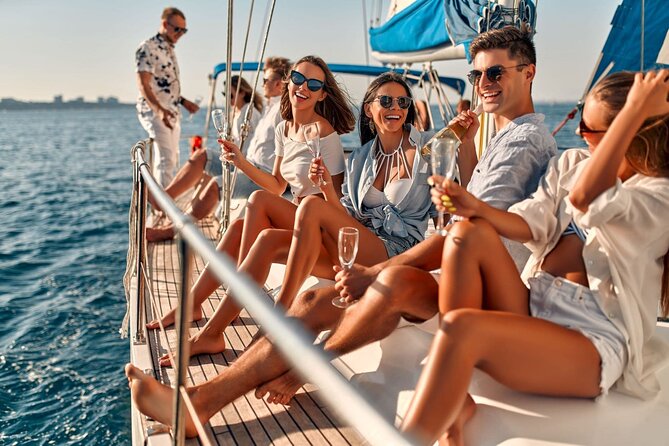 Sailing Experience in an Exclusive Sailboat in Barcelona - Boarding details that affect your experience (more than you’d think)