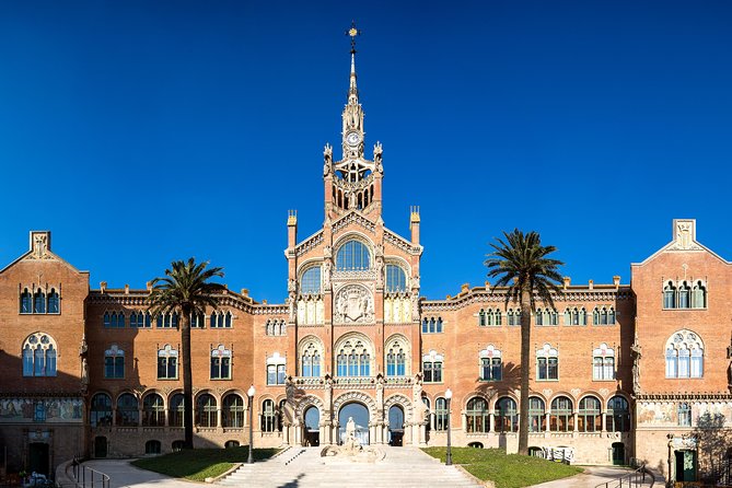 Sant Pau Recinte Modernista Entrance Ticket in Barcelona - Architecture Details to Hunt For: Stained Glass, Domes, and Sculptures