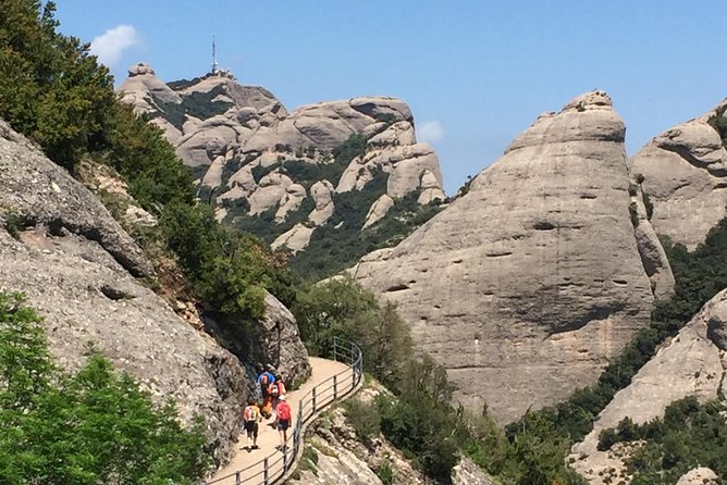 Semi-Private Montserrat Monastery & Hiking Experience - The Ride Out: What the First Hour Sets Up
