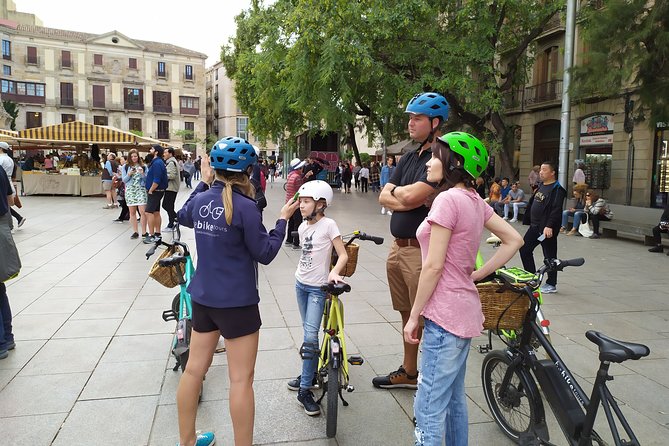 Sights of Barcelona E-Bike Tour Led by a Local Guide - Palau de la Música, Sant Felip Neri, and Plaça Reial