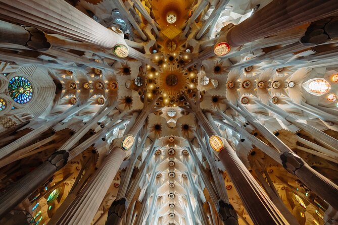 Skip the Line Sagrada Familia Guided Tour & Optional Cava Upgrade - Museum stops and the crypt where Gaudí is buried