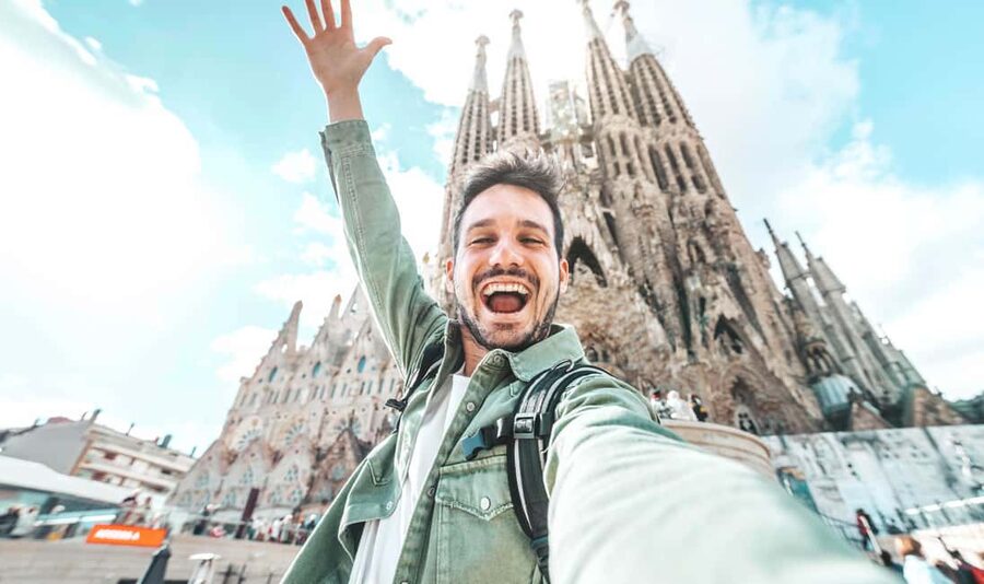 Small-Group Sagrada Familia Fully Guided Tour - The best part comes after the guided tour: walk your way