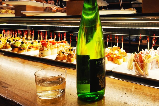 Spanish Wine and Tapas Tour in a Local Neighborhood in Barcelona - Why El Poble Sec is the perfect base for a tapas crawl