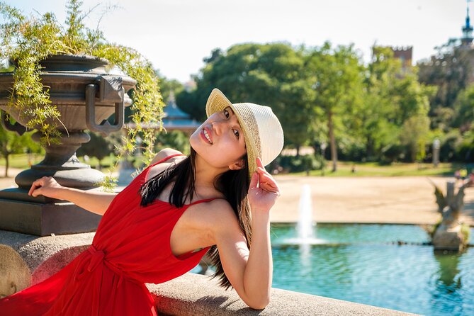 Sunny Barcelona Photoshoot - How the photographer experience feels (Mabel, Brayan, and Martha style)