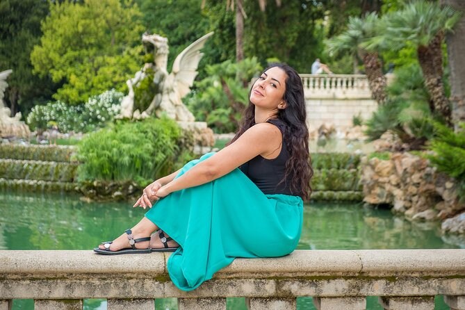Sunny Barcelona Photoshoot - Group versus private: which one fits your comfort level