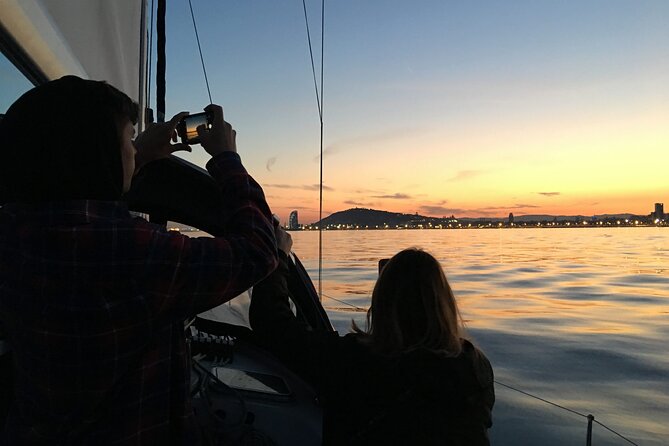 Sunset Sailboat Tour along the Coast with Open Bar - The best-known monument from the water: a quick but memorable closer look
