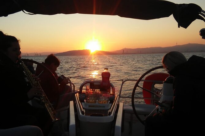 Sunset Sailing Experience with Live Sax Music and Spanish Tapas - Moll de Mestral and the Bombon boats: where your sunset starts