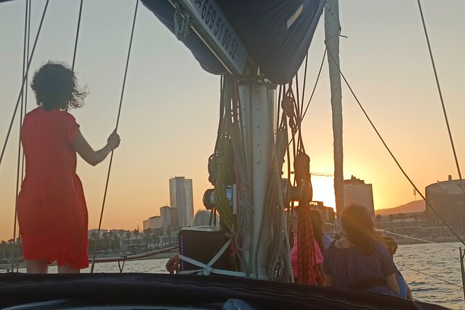 Sunset Sailing Tour in Barcelona - Crew Personality: When Alice, Pepe, and the Captain Matter