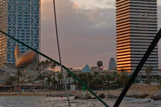 Sunset Sailing Tour in Barcelona - Seeing Sagrada Familia, W Hotel, and Montjuic Castle From Sea Level