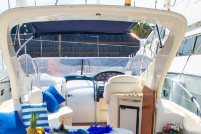 Sunset yacht ride in Barcelona + snacks and drinks