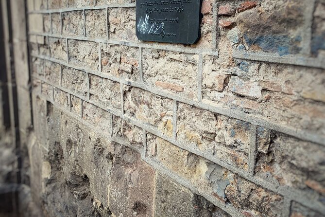 The Spanish Civil War & Franco Barcelona Walking Tour - La Rambla stopovers, where crowded streets meet political history