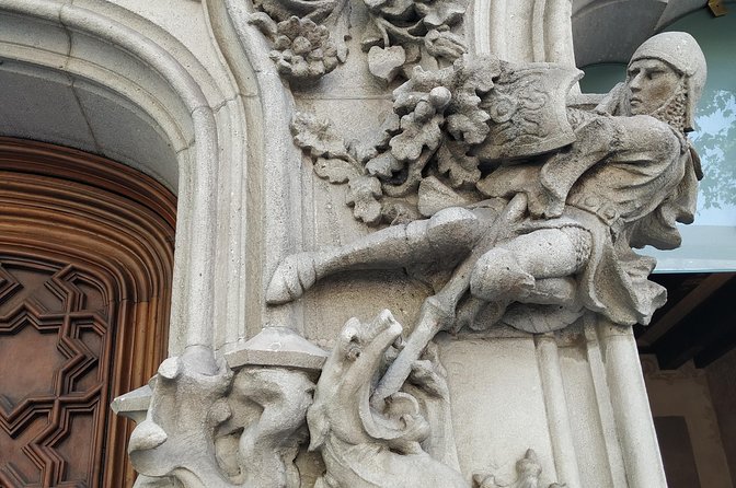 The Story of Gaudi and Modernism Private Walking Tour - Casa Batllo: the Modernism building you can actually read