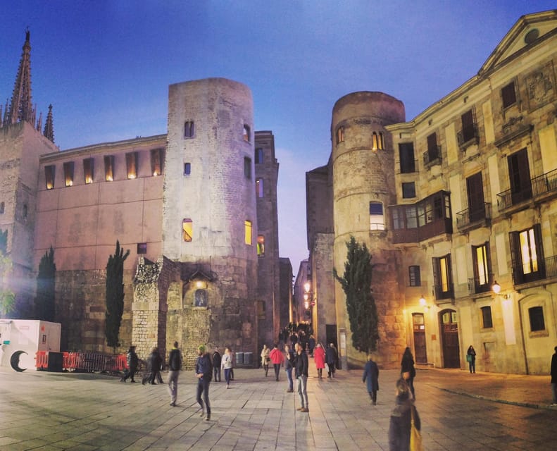 The Timeless Beauty of Barcelona’s Gothic and Born Quarters - Meeting at Pl. de Sant Jaume and stepping into the Gothic maze