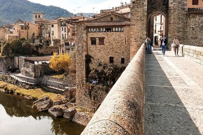 Three Medieval Gems & Local Lunch Private Tour from Barcelona - Key highlights to look for