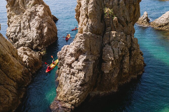 Tossa de Mar: Kayak & Snorkel Tour with Paella from Barcelona - Tossa de Mar After Lunch: Fort Walls, Old Town Streets, and Cami Ronda