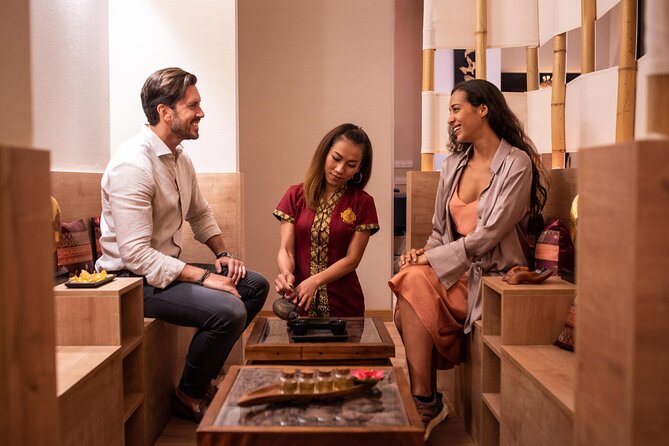 Traditional Thai Massage 60 min at THAI MASSAGE ALURA - Royal Thai Massage at THAI MASSAGE ALURA, what that hour is really like