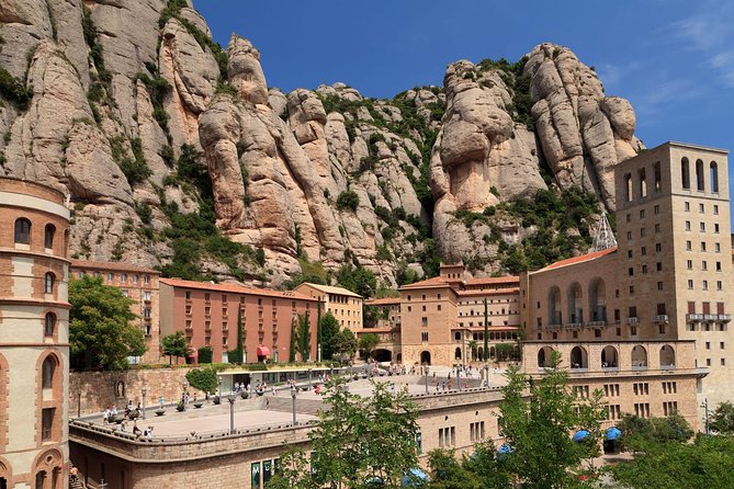 Transfer to Montserrat Monastery from Barcelona - English on the ride, and what guide quality looks like in the real world