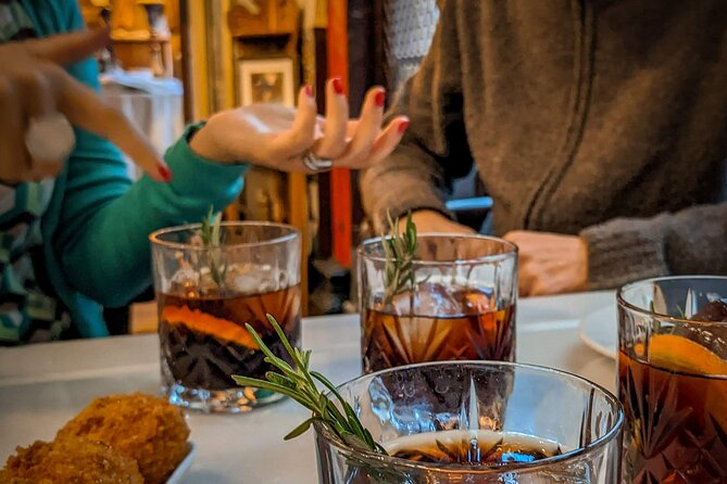 Vidavivida Wine Journey Food and Culture Tour in Barcelona - Stop 1: Barri Gotic (Gothic Quarter) Food, History, and Street-Scale Stories