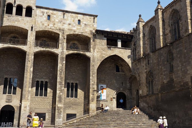 Walking tour of the Gothic Quarter of Barcelona + Cathedral - Plaça del Rei: the square where power meets street-level drama
