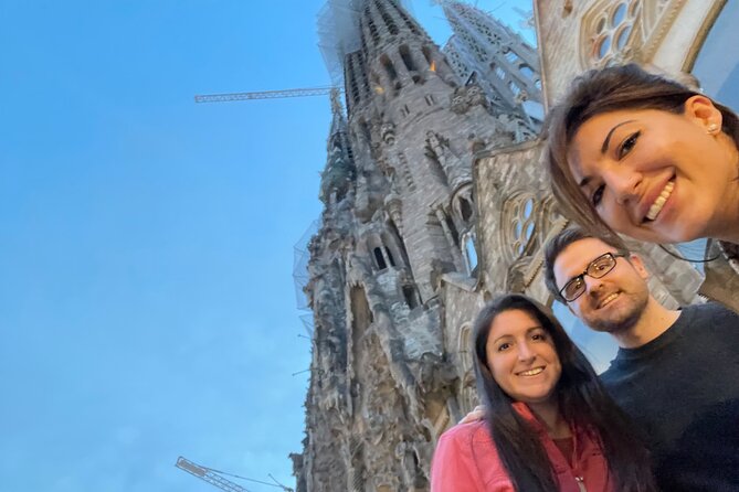 Welcome Private Chauffeured Tour with Licensed Guide - Sagrada Família at Your Pace, Plus a Churros Moment
