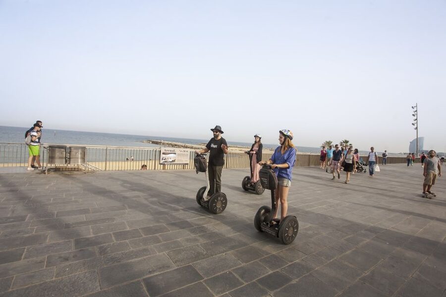 ❤️Welcome to Barcelona❤️ Segway Tour - El Cap de Barcelona and the Columbus Monument Stop