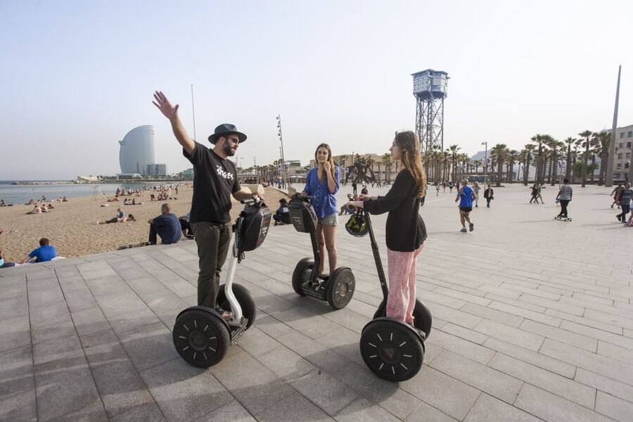 ❤️Welcome to Barcelona❤️ Segway Tour - Port Vell and the Harbor Wall, Luxury Yachts and Sea Air