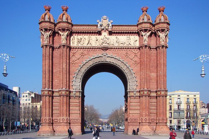 Welcome Tour in Barcelona - Plaça del Rei: origins of a public square