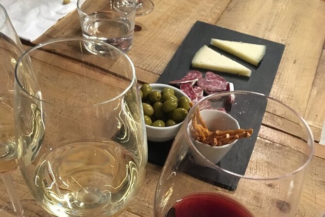 Wine Tasting Experience in Barcelona - A small-group Catalan wine lesson in Barcelona’s El Born